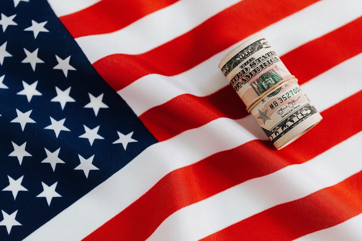 US Dollar Struggling Near 91 50 Despite Strong Retail Sales Data 